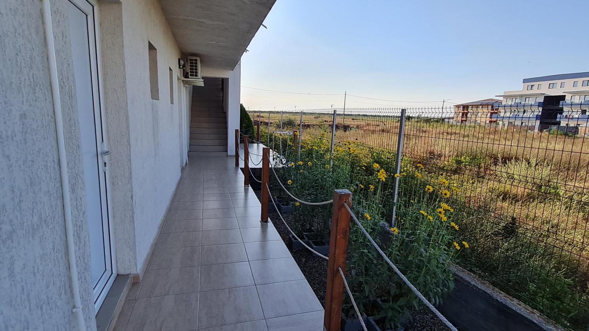 Casa Bellevue Apartment Костинещи Екстериор снимка