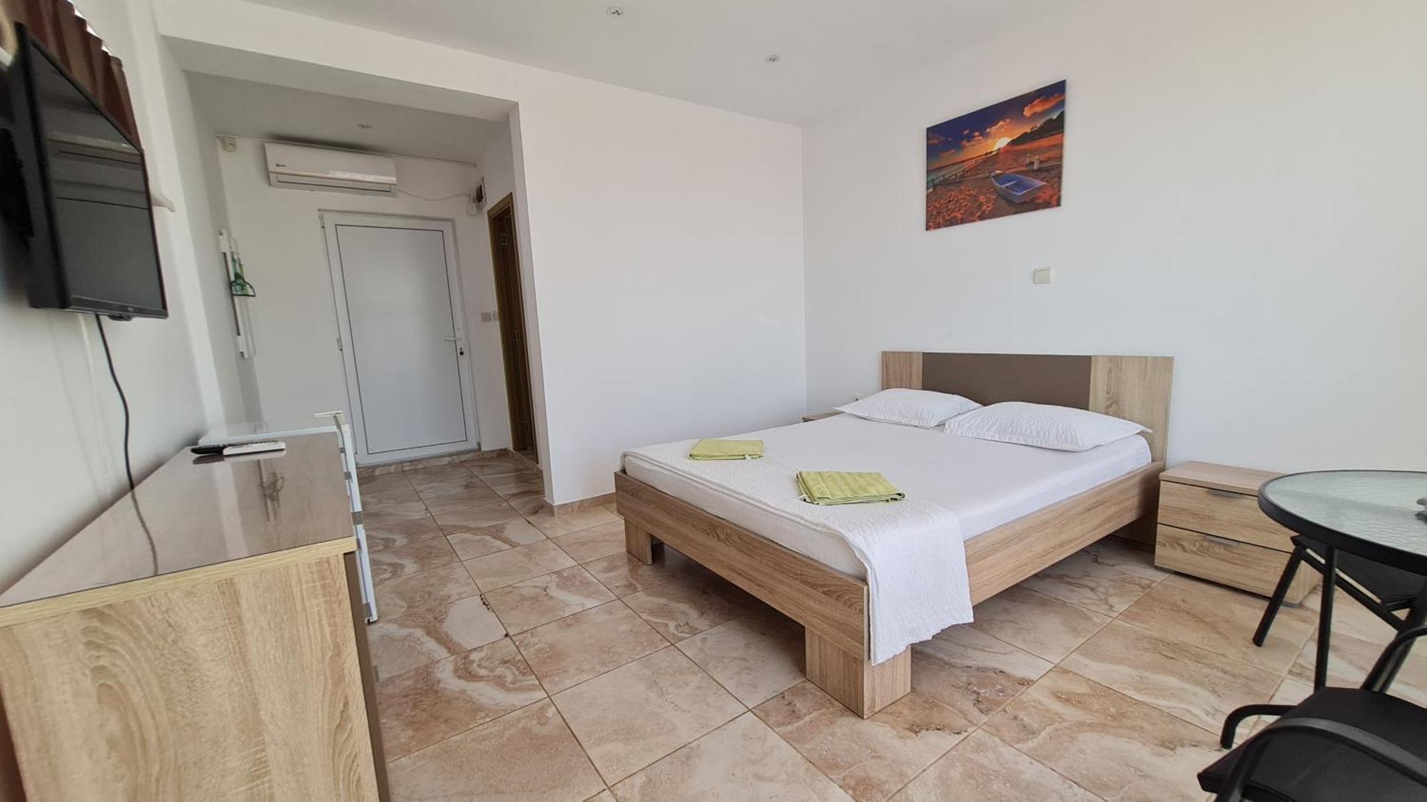 Casa Bellevue Apartment Костинещи Екстериор снимка
