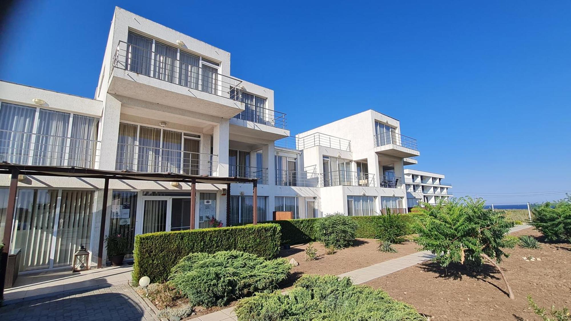 Casa Bellevue Apartment Костинещи Екстериор снимка