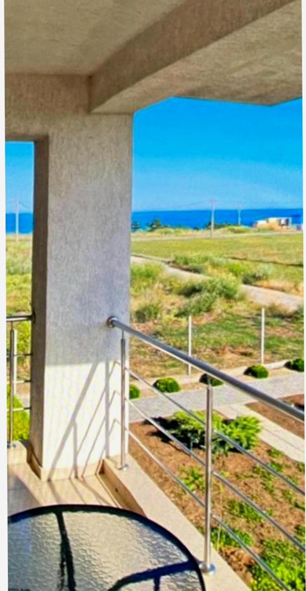 Casa Bellevue Apartment Костинещи Екстериор снимка